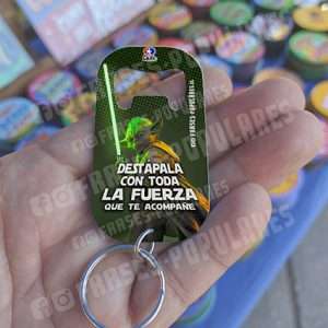 Destapala con toda la fuerza.